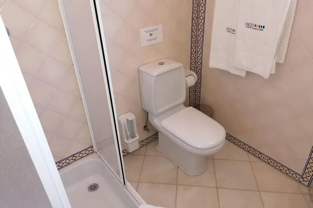 Luxury Modern T2 Ocean View - Free Parking - Pool Apartment Alvor