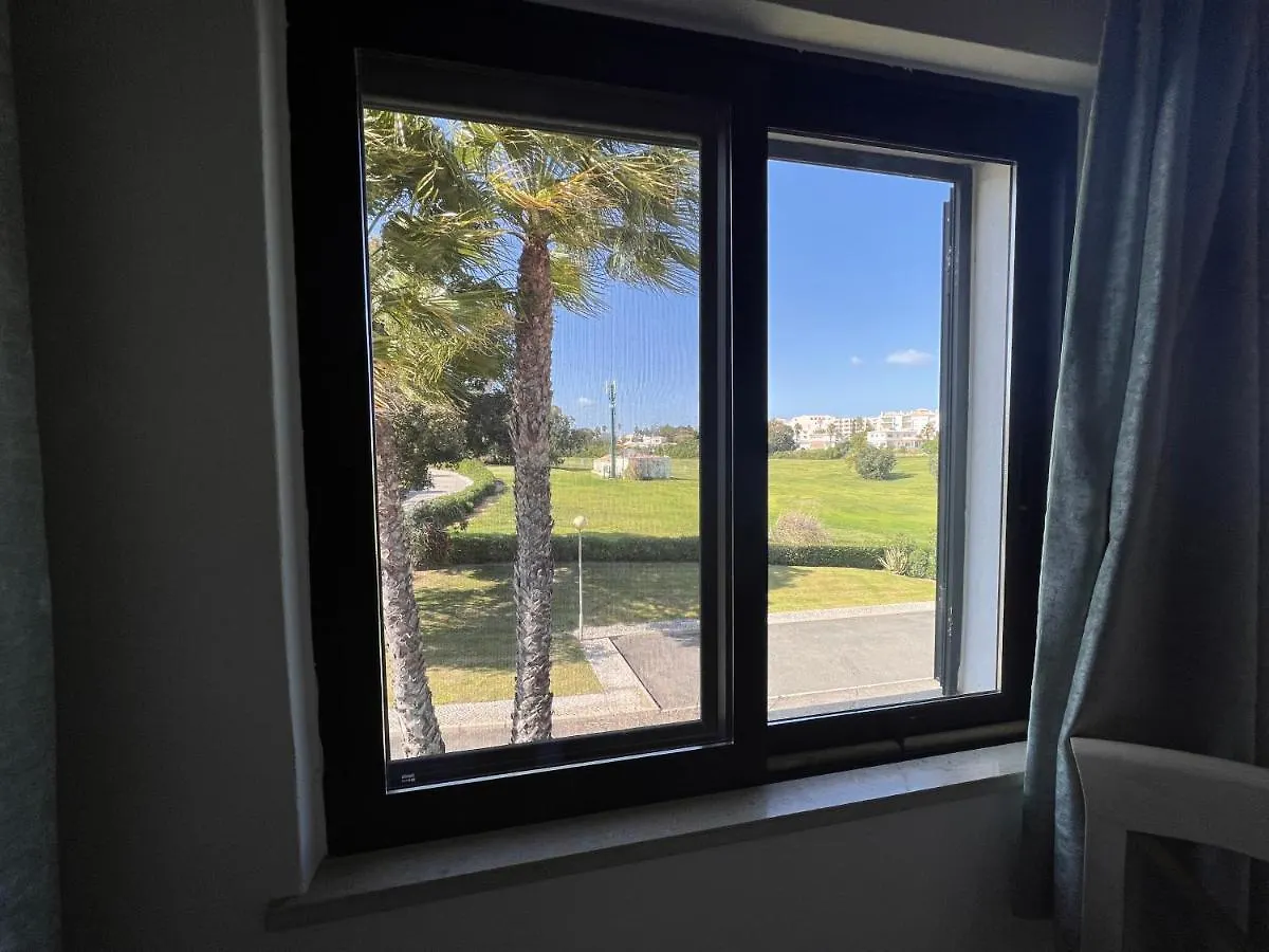 Luxury Modern T2 Ocean View - Free Parking - Pool Apartment Alvor