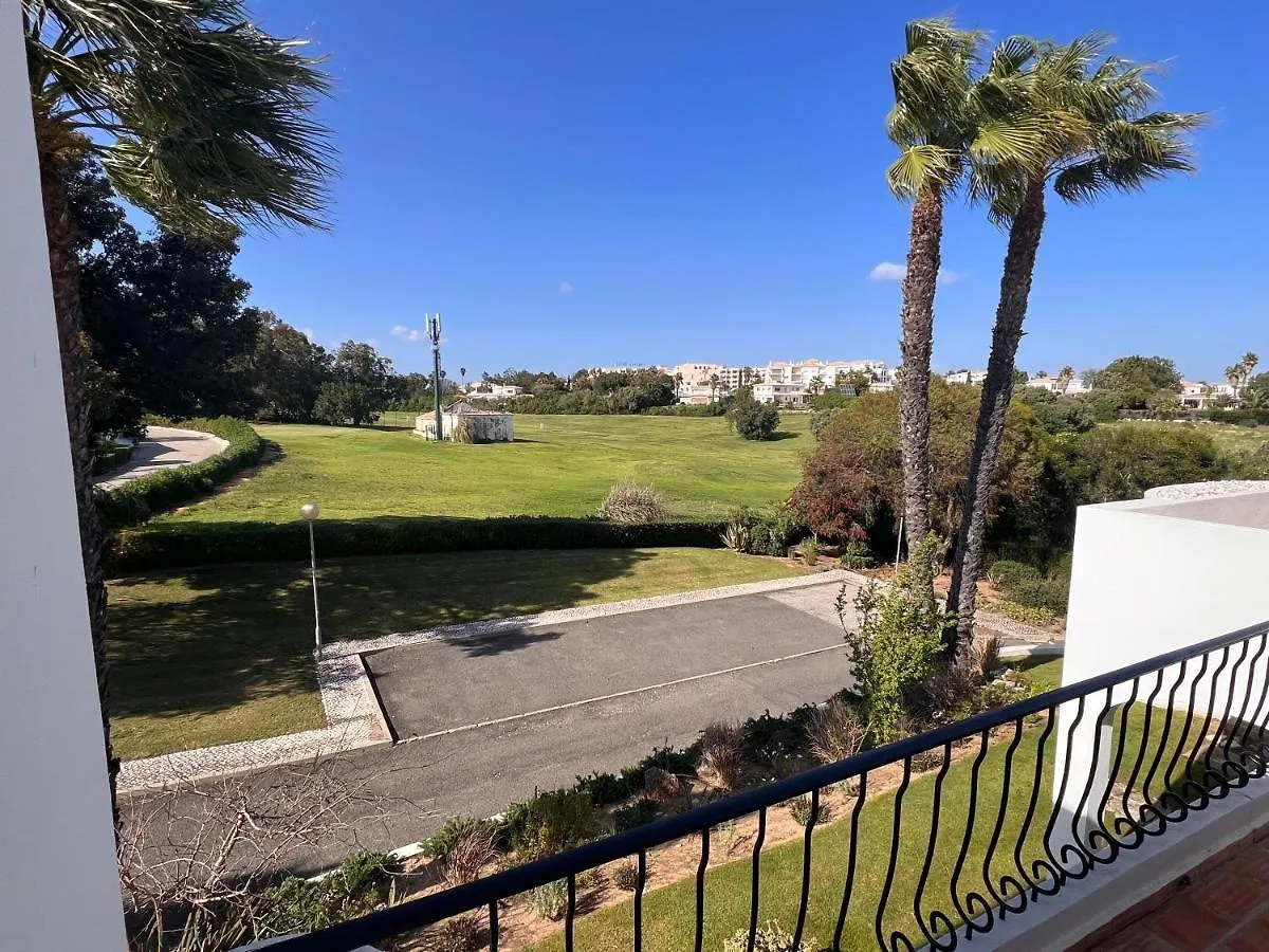 Luxury Modern T2 Ocean View - Free Parking - Pool Apartment Alvor