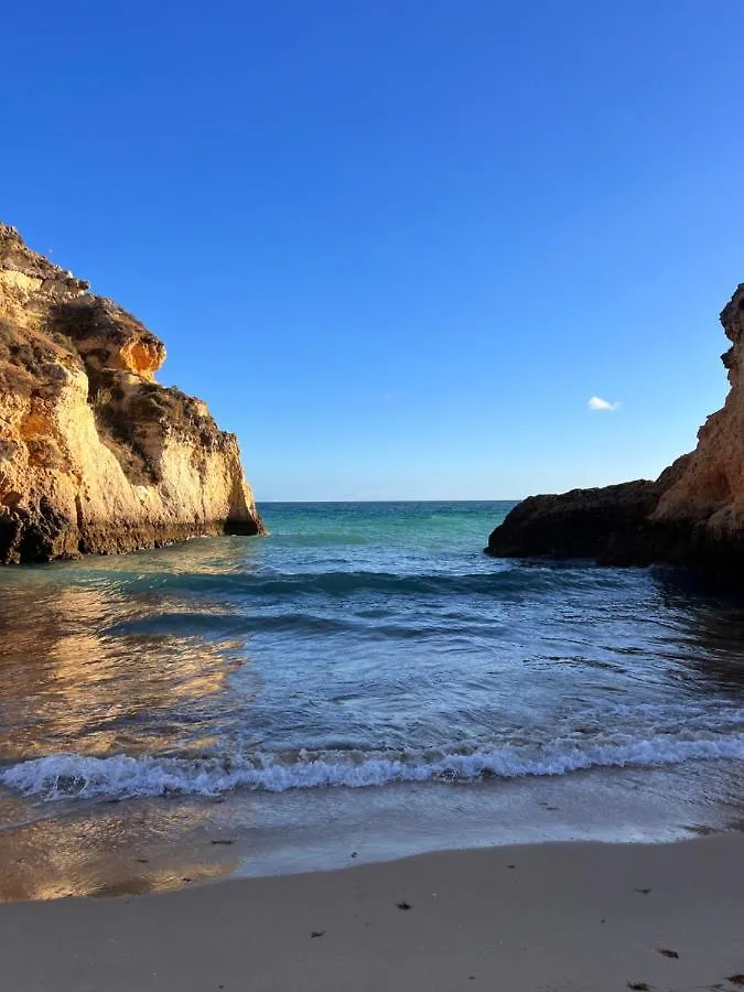 Luxury Modern T2 Ocean View - Free Parking - Pool Apartment Alvor