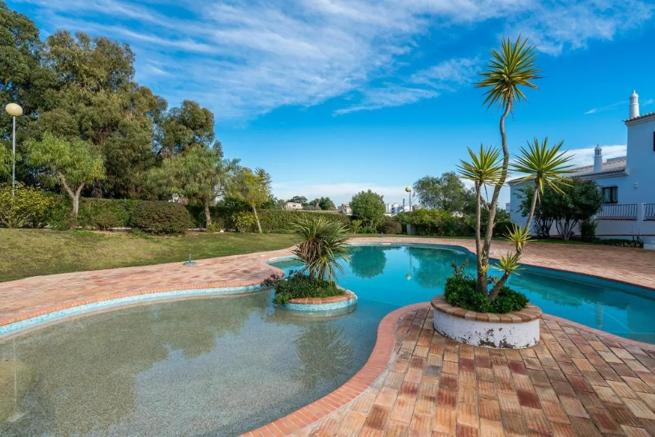 Luxury Modern T2 Ocean View - Free Parking - Pool Apartment Alvor Portugal