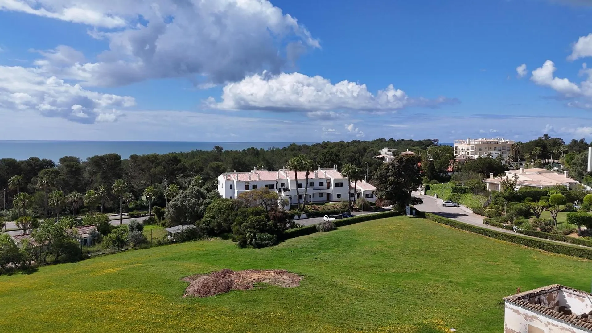 Luxury Modern T2 Ocean View - Free Parking - Pool Lägenhet Alvor 0*,